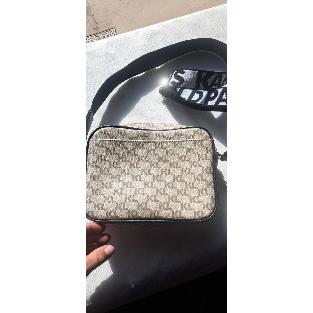 Karl Lagerfeld Paris K/Ikonik Monogram Crossbody Bag Black Beige Camera Purse - Picture 2 of 8